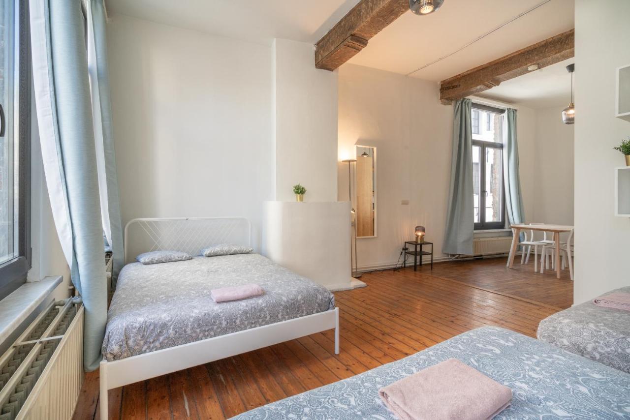 Authentic Center * Anvers