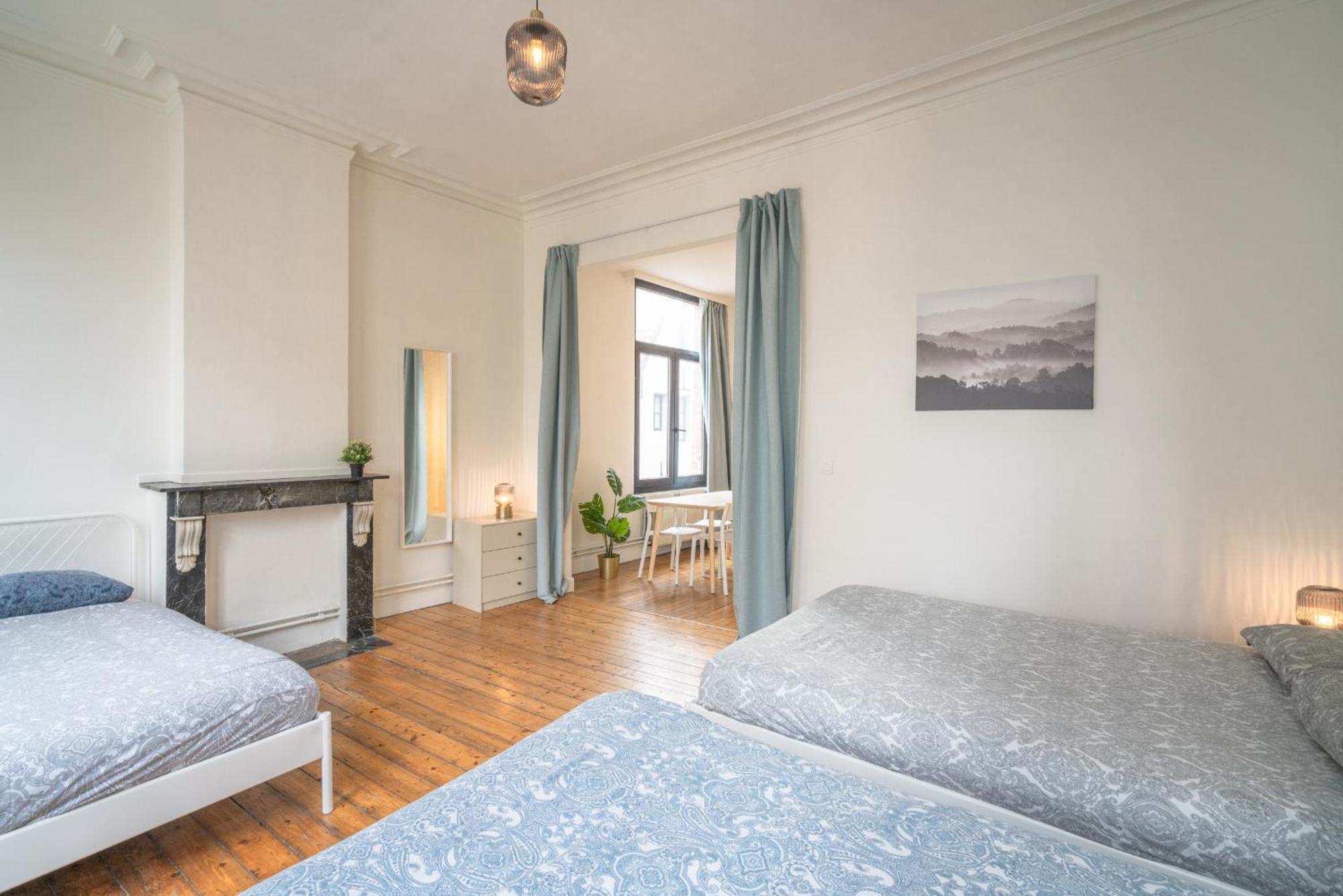 Authentic Center Apartment
